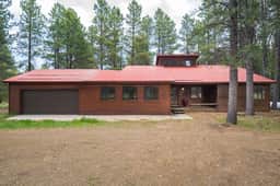 Conchas Cabin by Velo - Image 4
