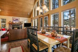 Memory Mtn Lodge by Velo - Image 3