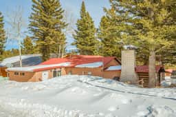 Medallion Cabin by Velo - Image 4