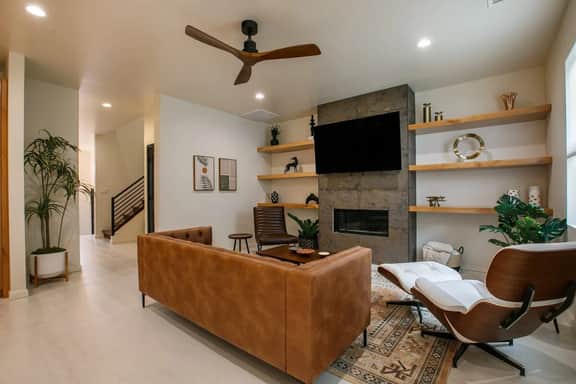 The Q by Velo - Stylish Mid-Century Modern Home - Image 5