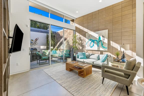Palm Desert Velo - Modern Condo w Spa - Image 1
