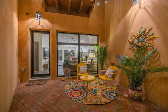 Mercado Escondido by Velo - Image 1